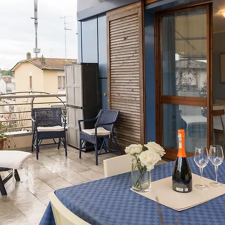Bellavista Apartment *